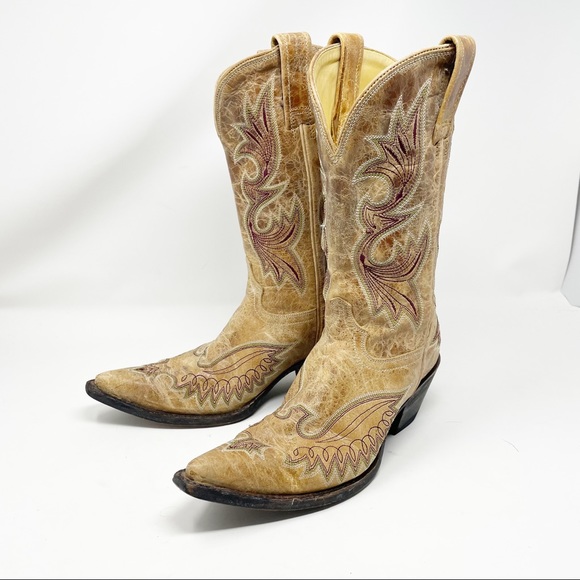 Coral Shoes - Coral Stitched Phoenix Pointy Toe Western Cowboy Boot